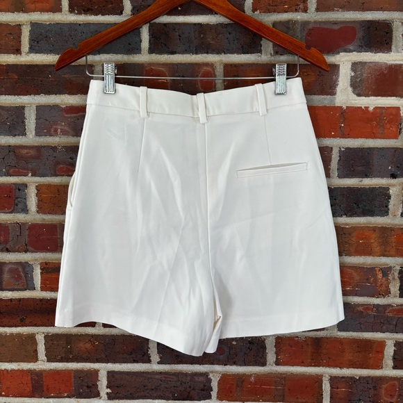 Zara Shorts High Rise Waisted Ecru Cream Button Front Seam Pleat Cotton Medium - Picture 6 of 9
